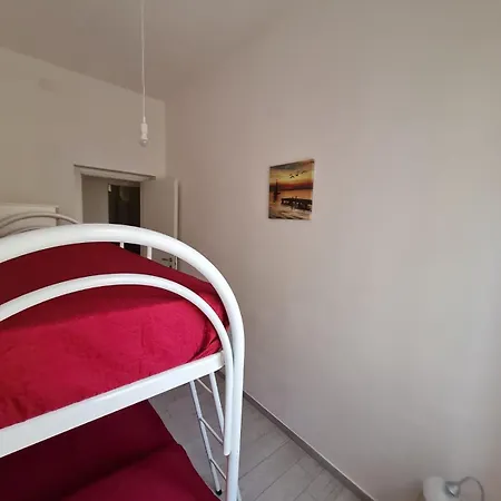 The Dreams House Монделло